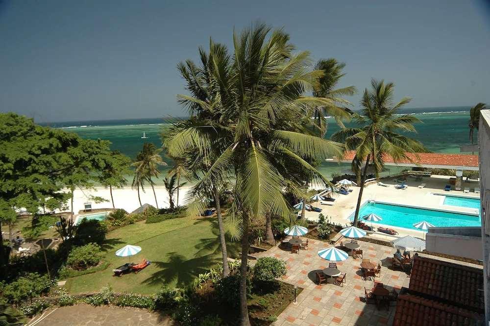 Mombasa Beach Hotel Buitenkant foto